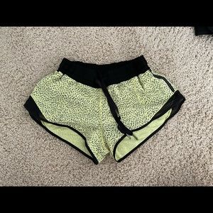 Lululemon yellow print hotty hot shorts